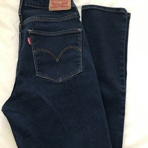 Levis 28" x 30" inseam dark wash skinny jean
